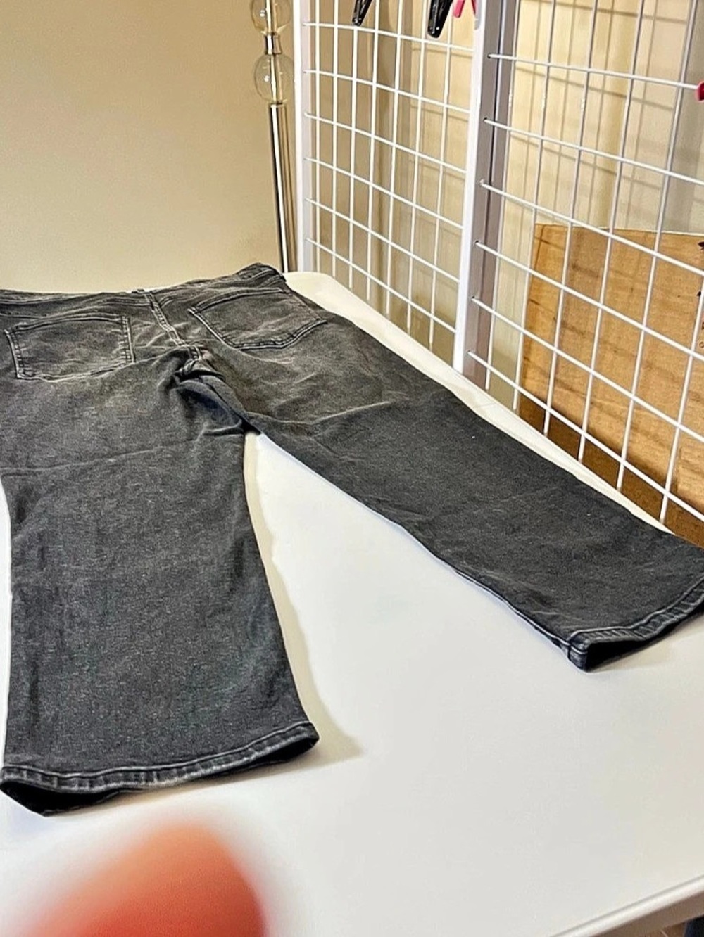 KUT from the Kloth Crop Vintage Straight Leg Jeans Gray Waist 14